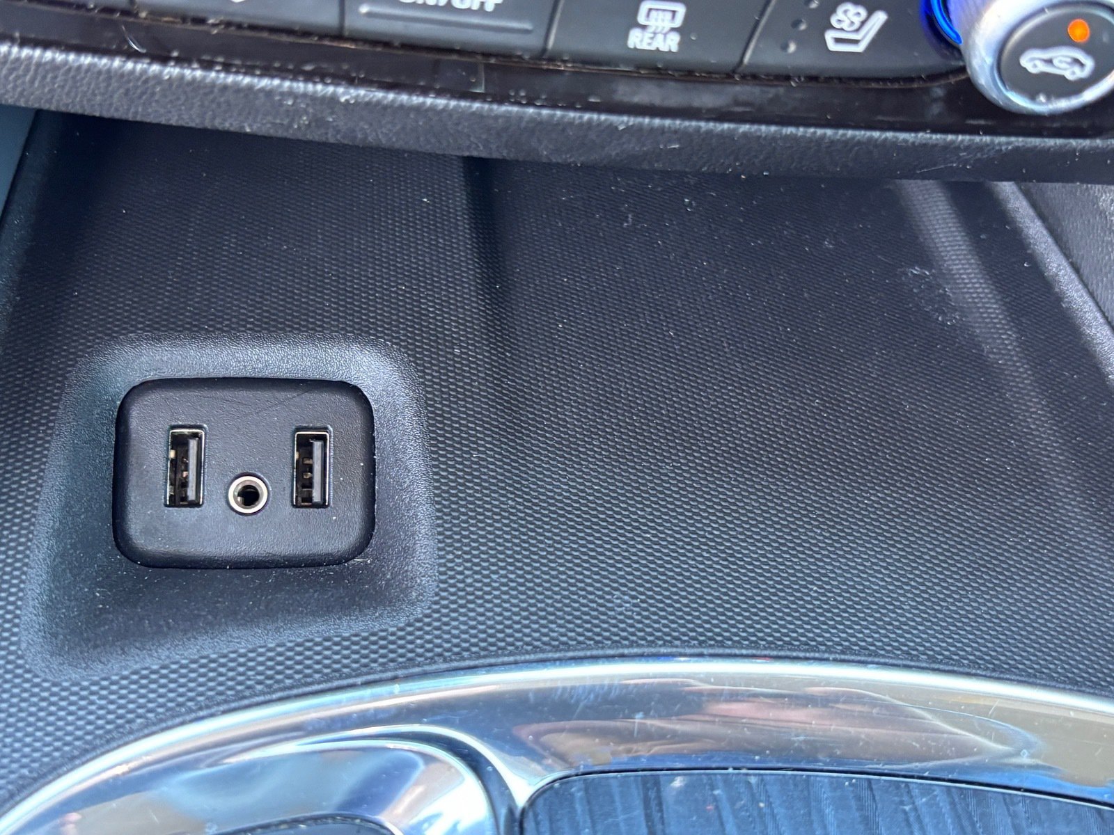 Used 2019 Includes Pitch Dark Night lower exterior accent color. Buick Premium image 28
