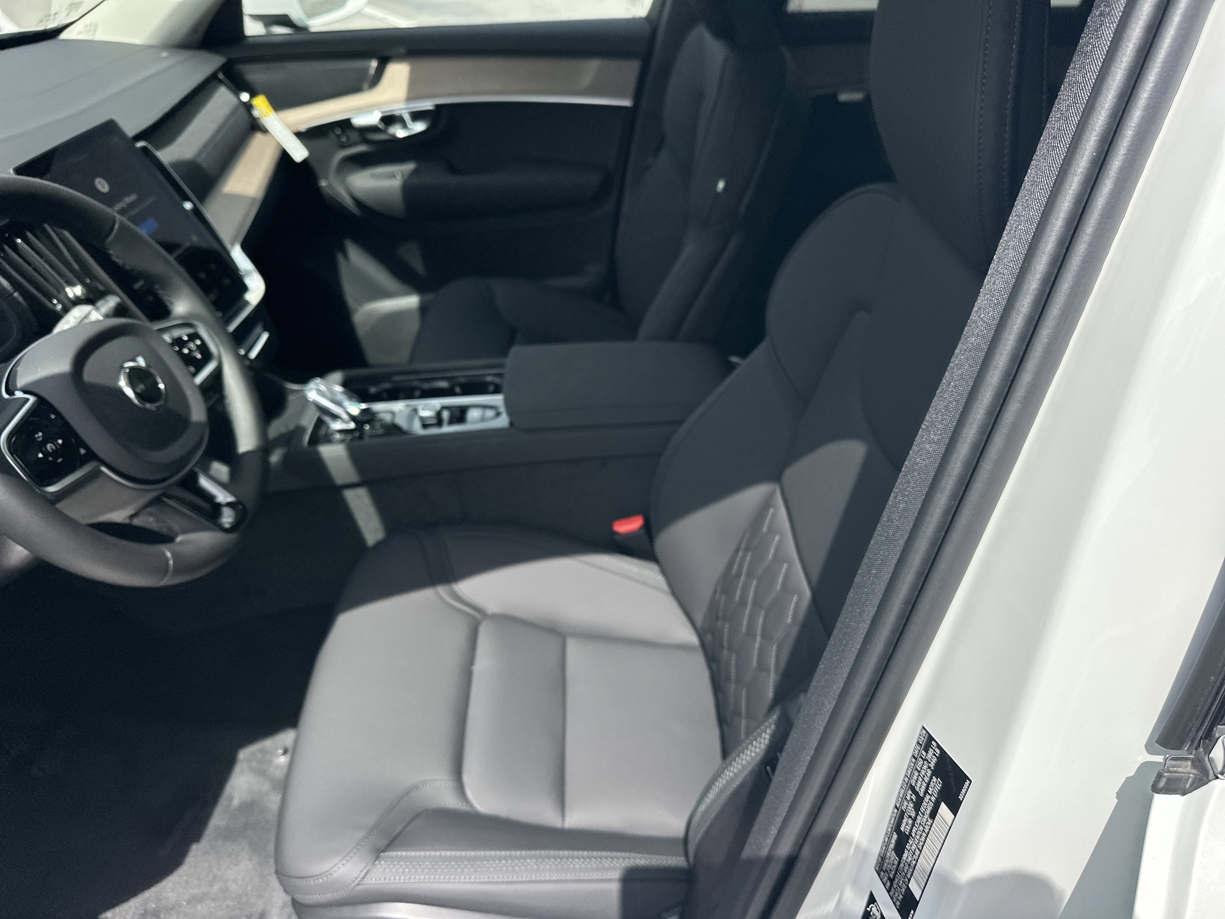 New 2026 Crystal White Volvo Plus image 17