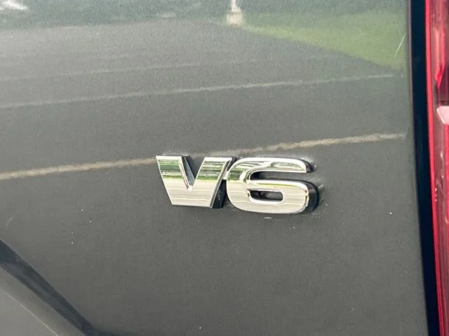 Used 2019 Gray Toyota SR5 image 13