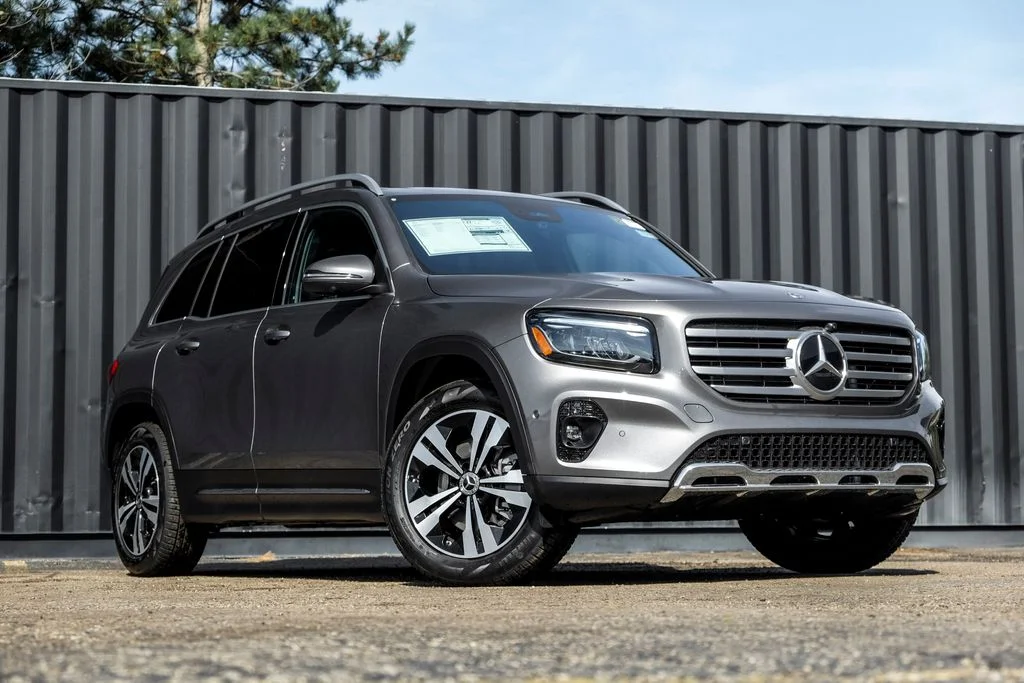 2026 Mercedes-Benz GLB GLB 250 4MATIC's photo