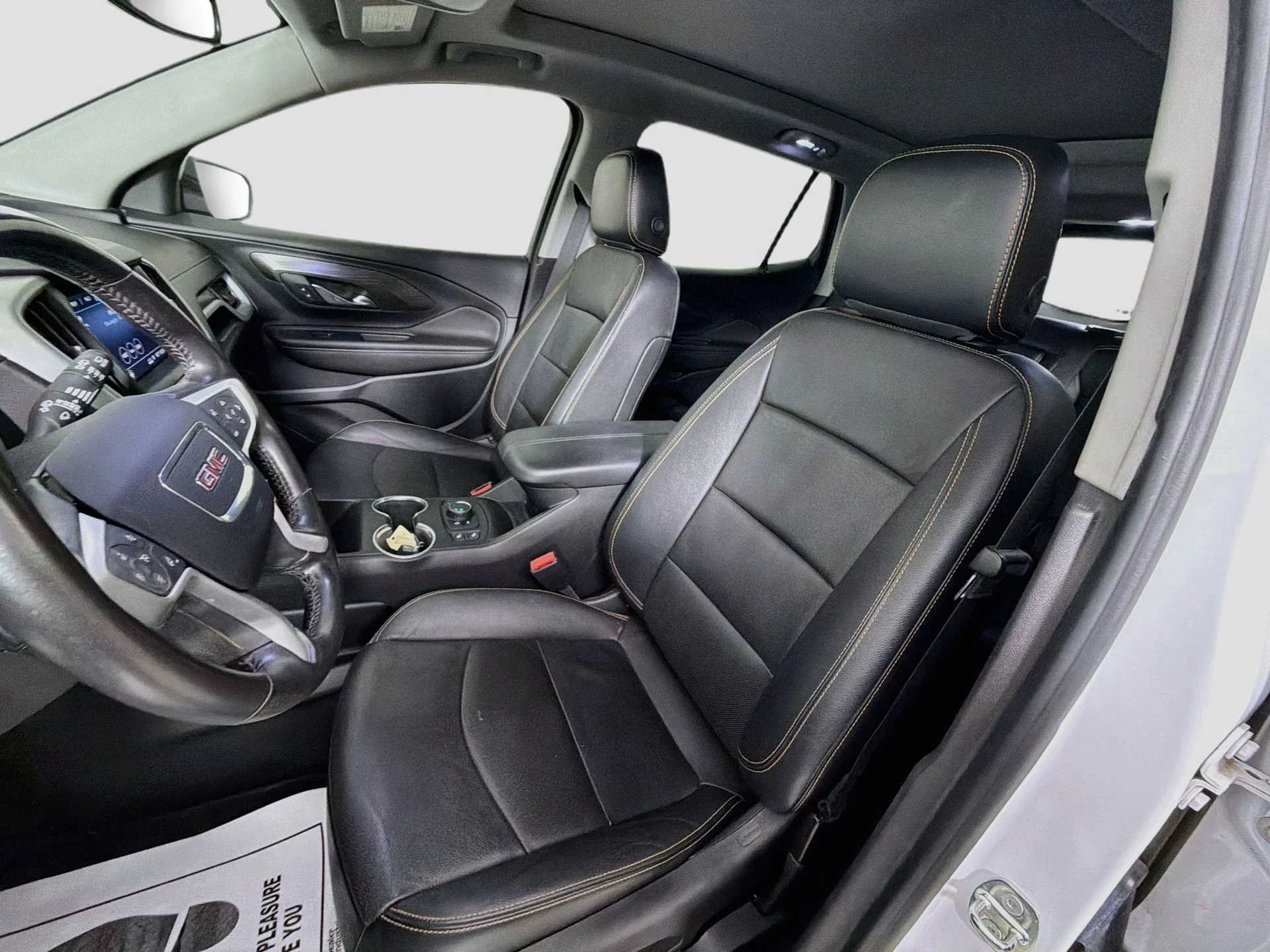 Used 2020 White GMC SLT image 20