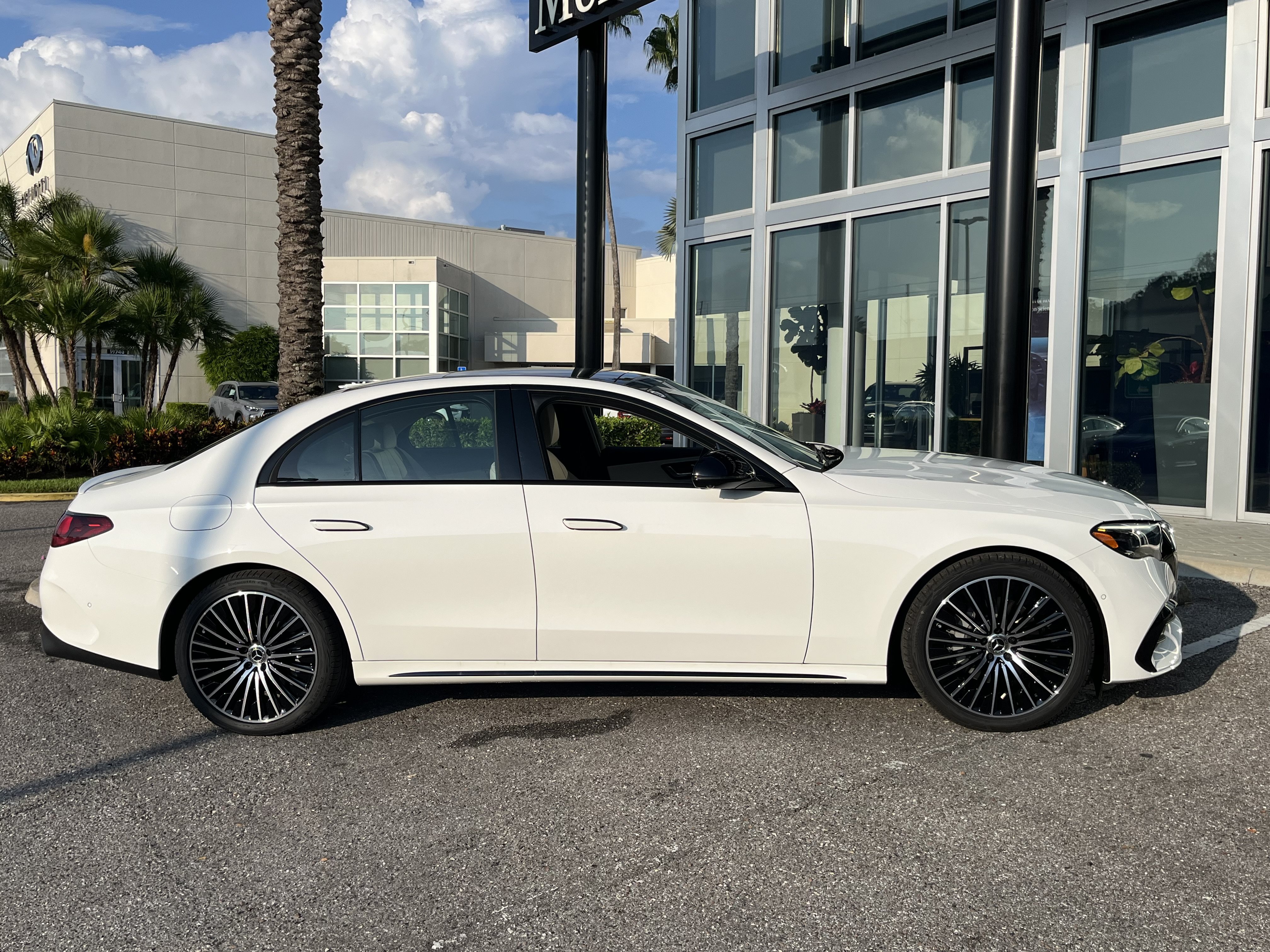 New 2027 Polar White Mercedes-Benz E 350 image 7