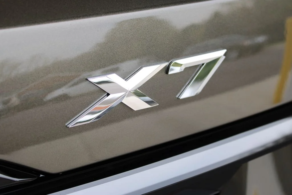 New 2026 Manhattan Green Metallic BMW xDrive40i image 33