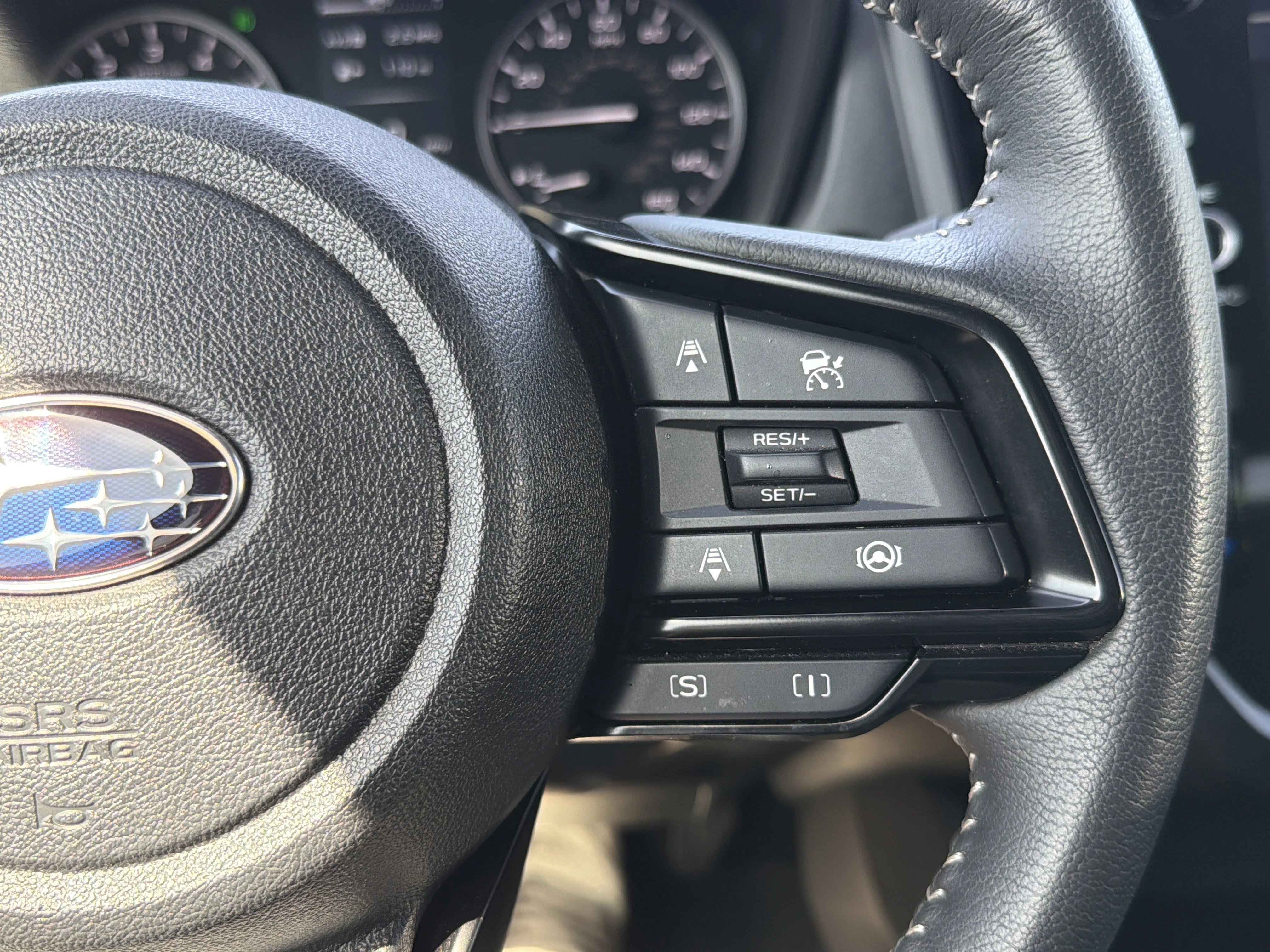 Certified Used 2025 Crystal Black Silica Subaru Premium image 29