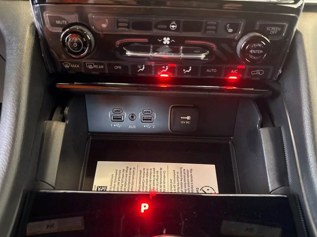 New 2026 Bright White Clearcoat Jeep Laredo image 19