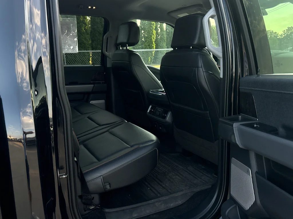 Used 2023 Agate Black Metallic Ford LARIAT image 14