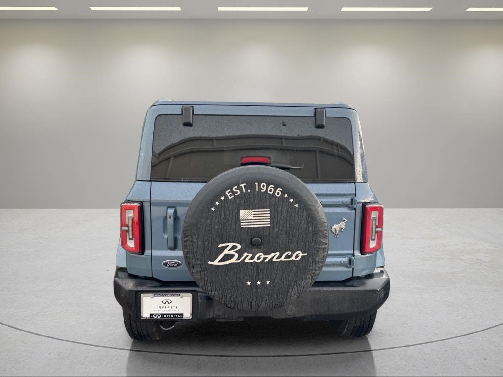 Used 2025 Azure Gray Metallic Ford Outer Banks image 11
