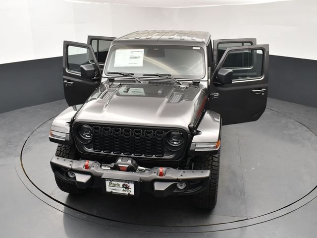New 2026 Granite Crystal Metallic Clear-Coat Exterior Paint Jeep Shadow Ops image 26