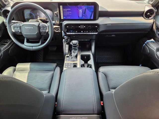 Used 2025  Toyota Base image 15