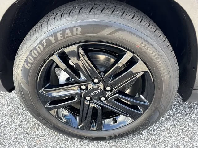 2026 Chevrolet Trax Activ - Photo 9