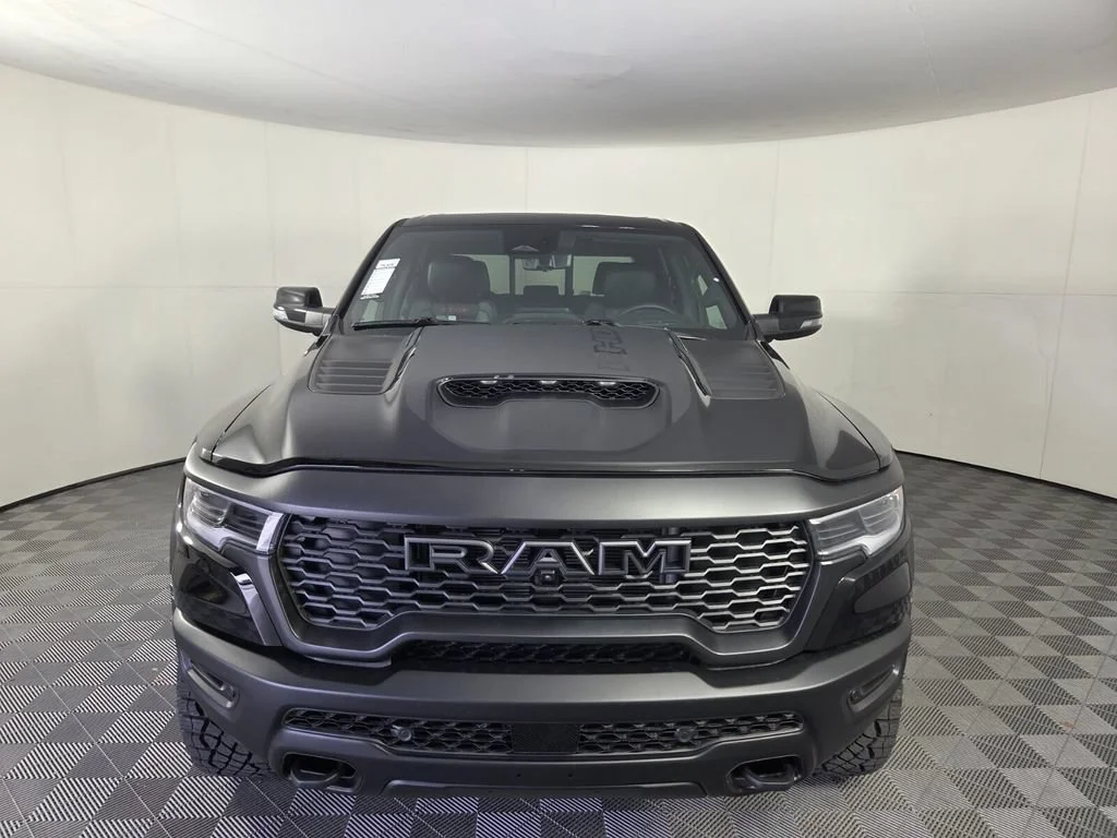 New 2026 Diamond Black Crystal Pearl-Coat Exterior Paint RAM RHO image 3