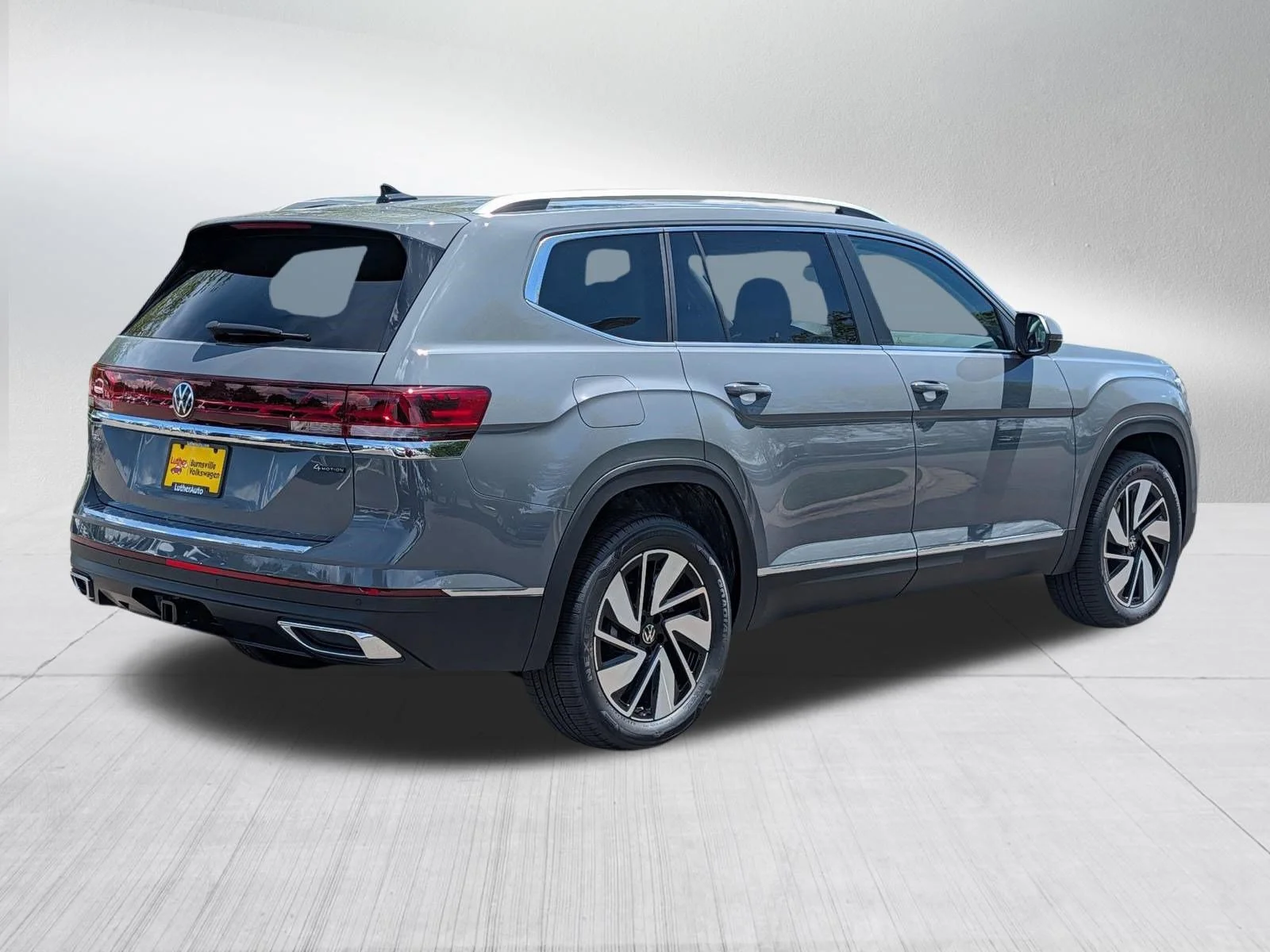 New 2026 Pure Gray Volkswagen 2.0T SEL image 4