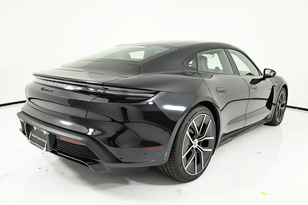 2026 Porsche Taycan Base - Photo 7