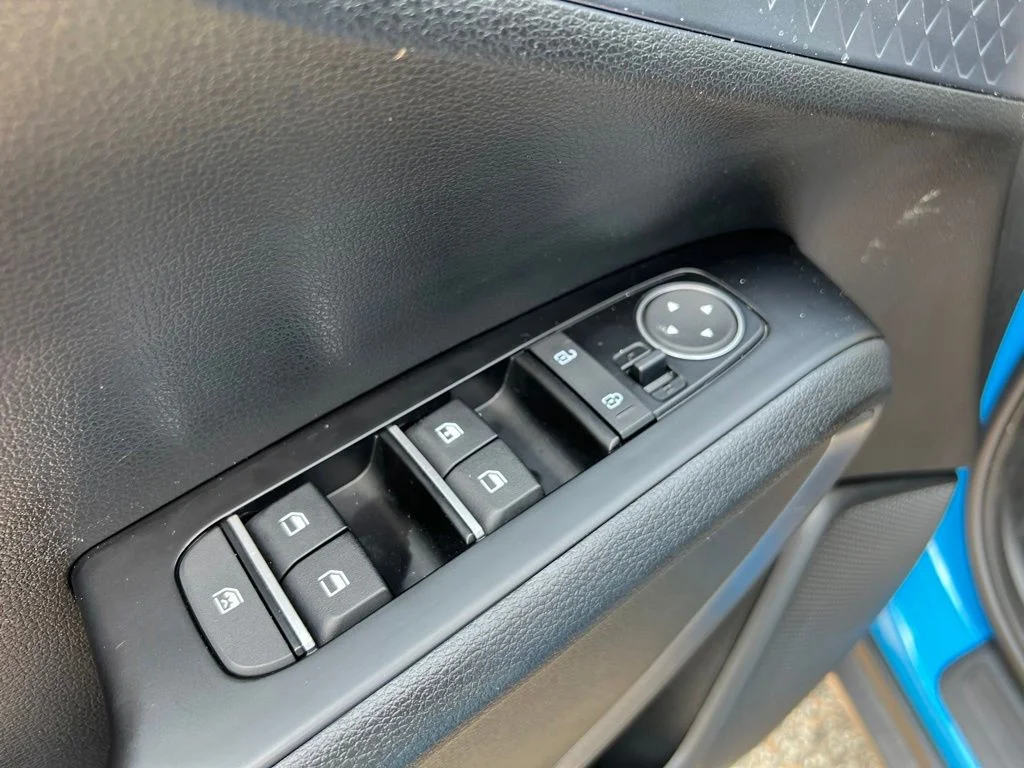 Used 2025 Surf Blue Kia EX image 15