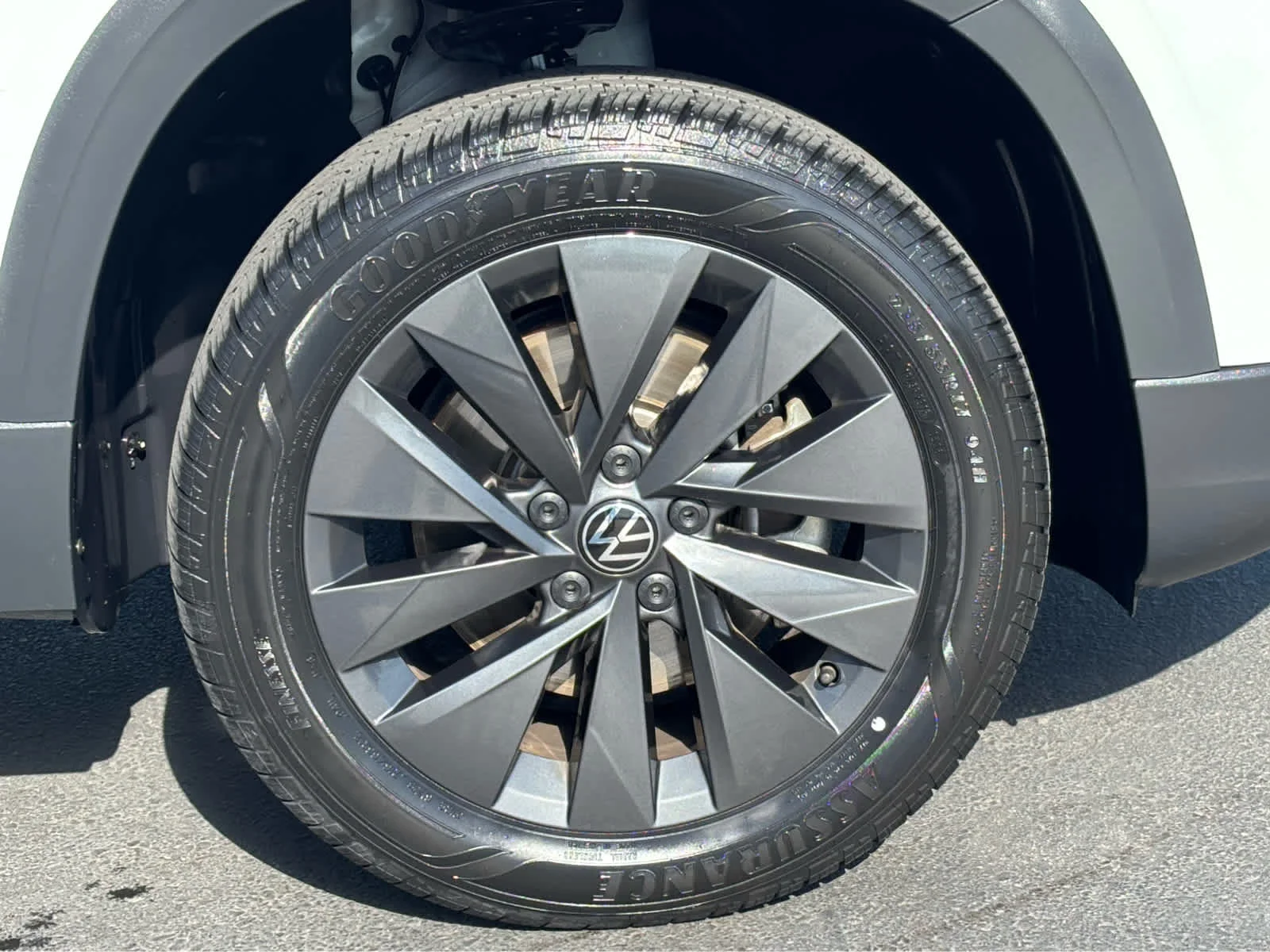 Certified Used 2023 Pure White Volkswagen S image 27
