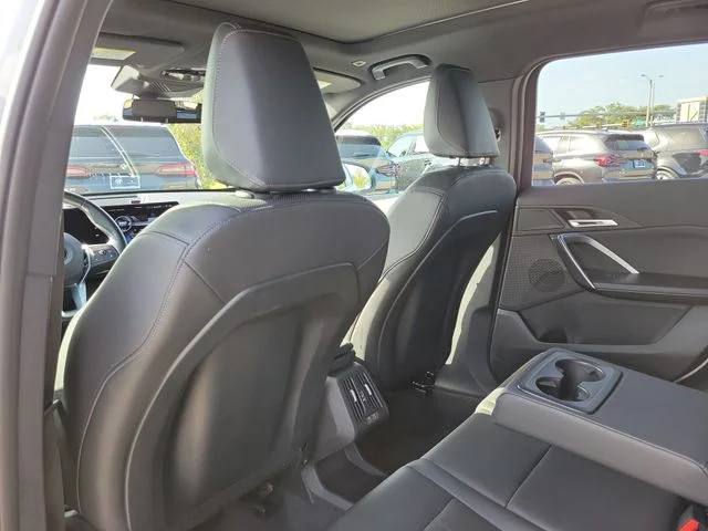 Used 2025  BMW xDrive28i image 12