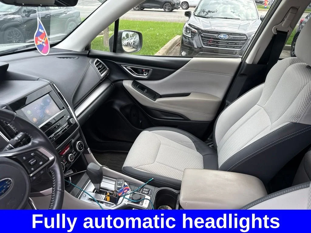 Used 2020 Green Subaru Premium image 15