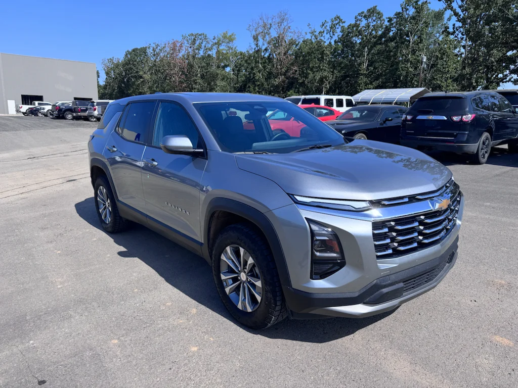 Used 2026 Sterling Gray Metallic Chevrolet FWD LT image 3
