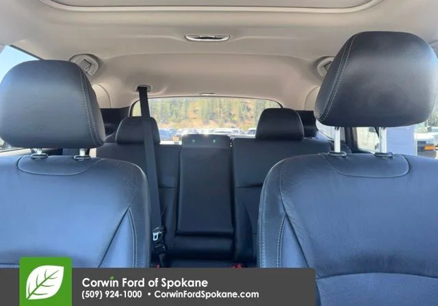 Used 2025 Onyx Black GMC AT4X image 34
