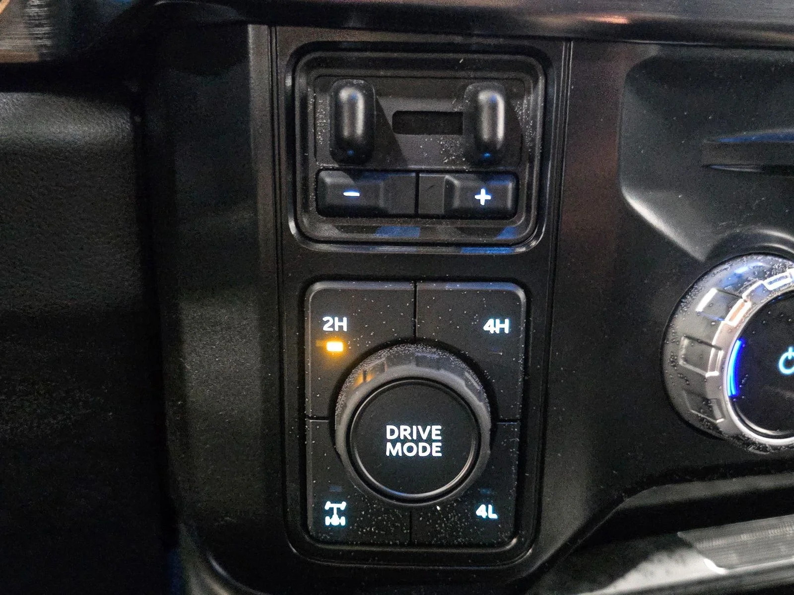 2026 Ford F-350 Super Duty Lariat - Photo 32