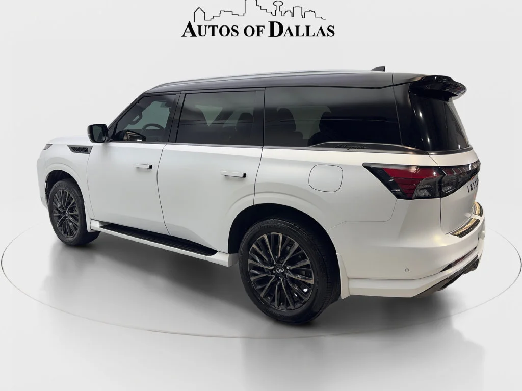 Used 2025 Blue INFINITI AUTOGRAPH image 10