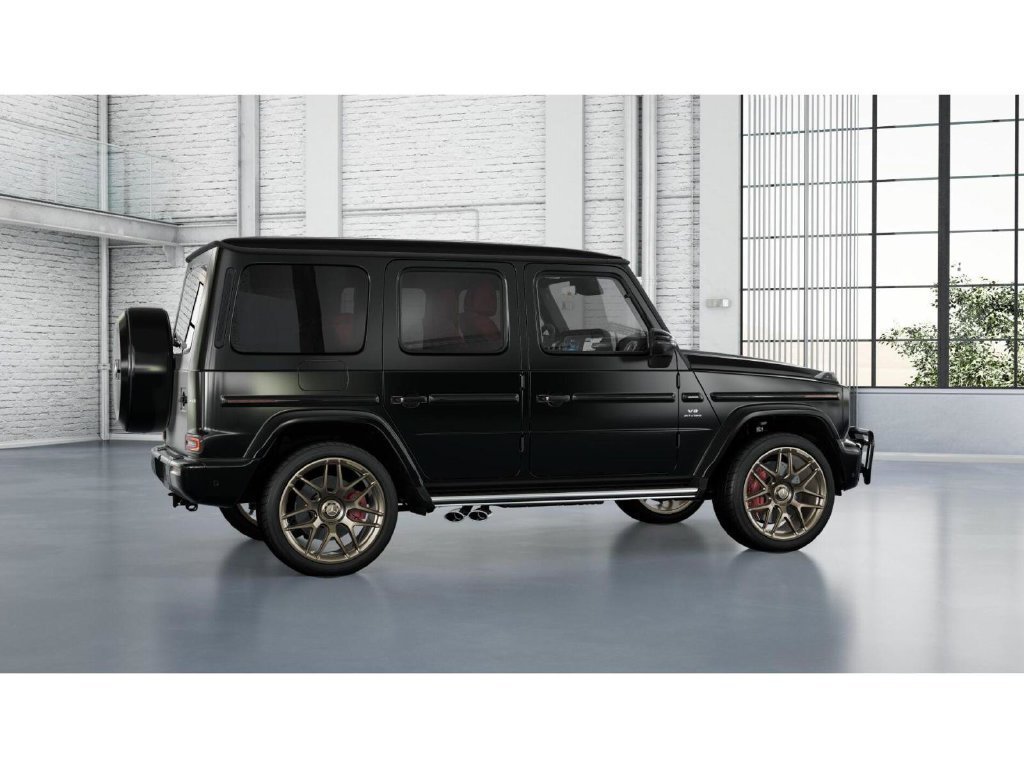 New 2027 MANUFAKTUR Night Black Magno Mercedes-Benz AMG® G 63 SUV image 60