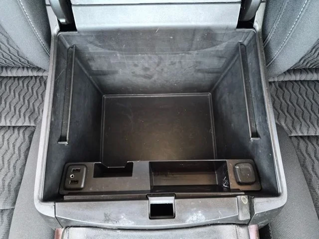 Used 2019 Silver GMC SLE image 31