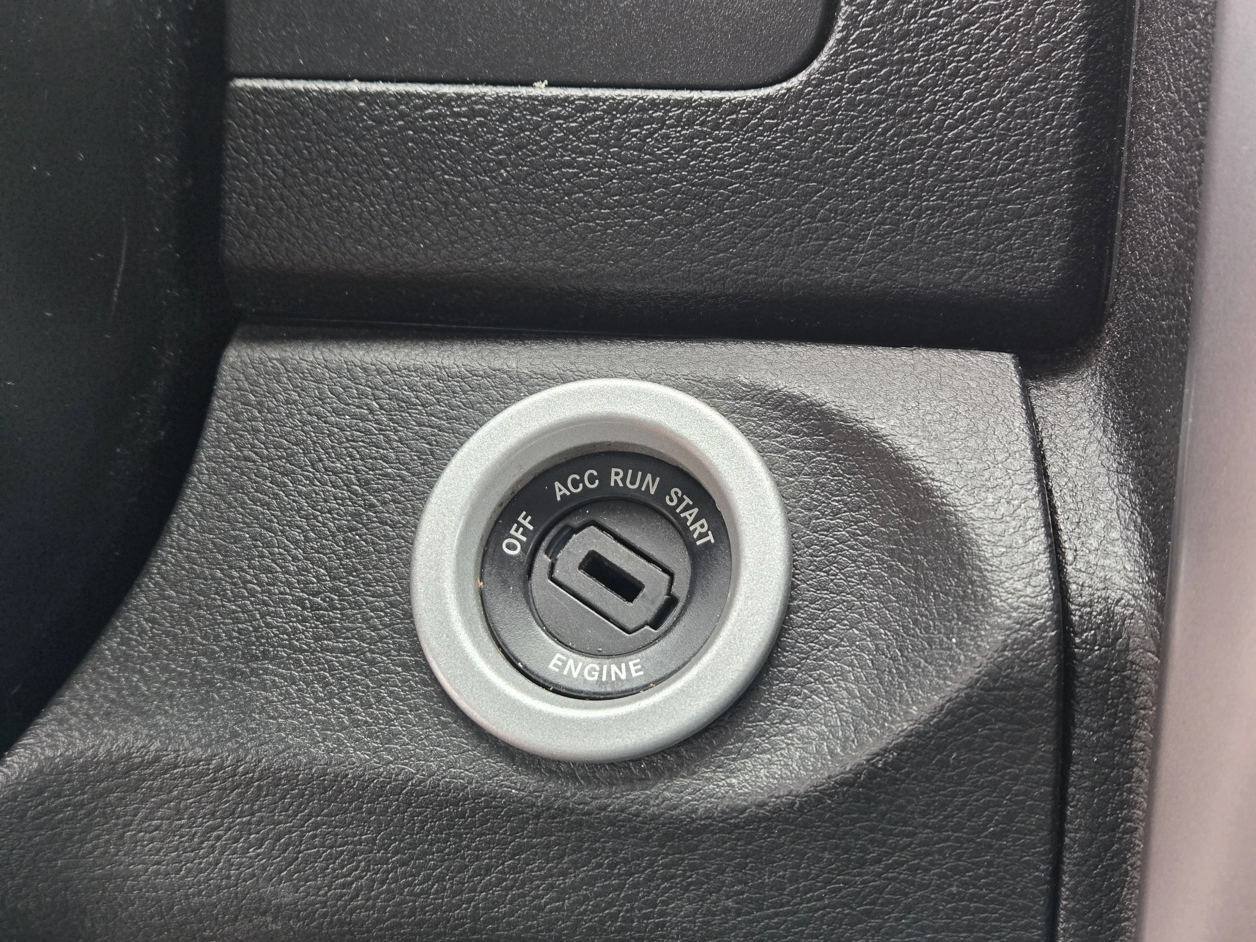 2023 RAM Ram 1500 Classic SLT - Photo 25