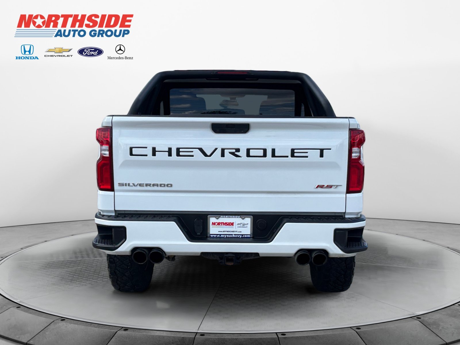 Used 2020 Summit White Chevrolet RST image 6