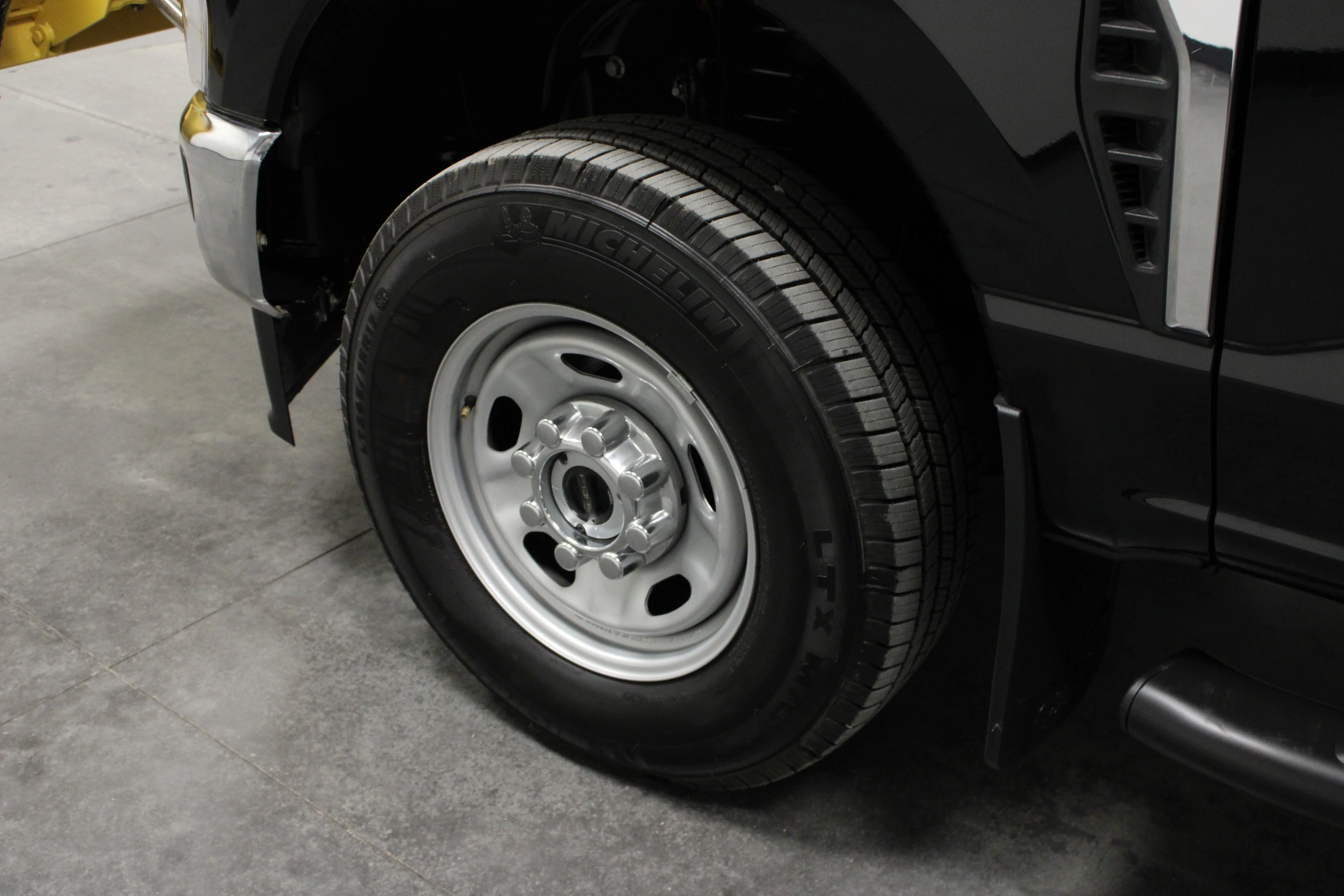 Used 2024 Black Metallic Ford XL image 7