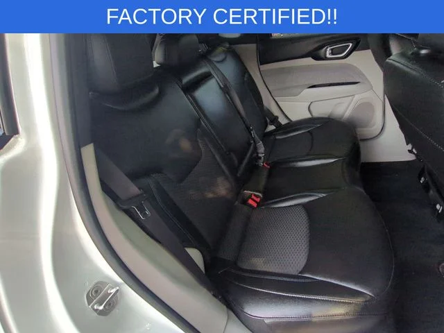 Used 2024 White Jeep Latitude image 34