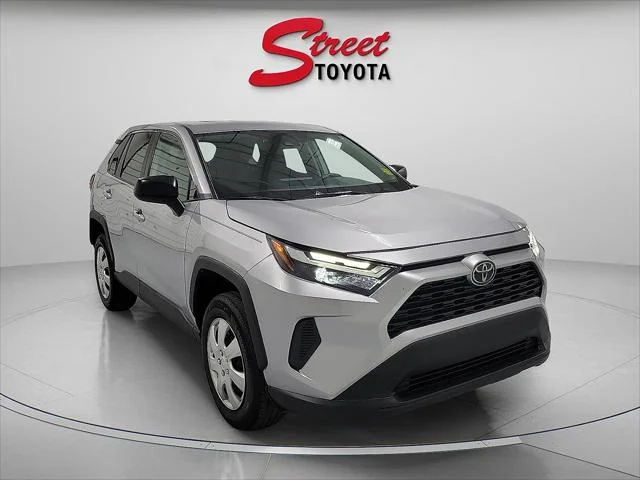 Certified Used 2024 SILVER SKY METALLIC Toyota  image 5