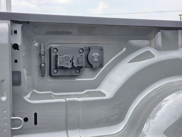 New 2026 Ceramic Gray Clear-Coat Exterior Paint RAM Laramie image 10