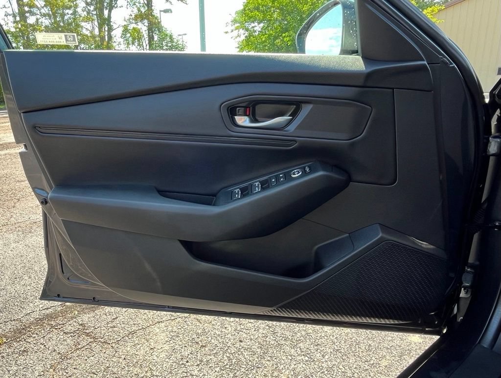 2025 Honda Accord SE - Photo 9
