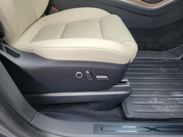 Used 2022 Gray Tesla Base image 27