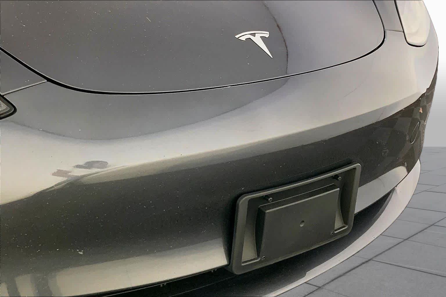 Used 2023 Deep Blue Metallic Tesla Performance image 31