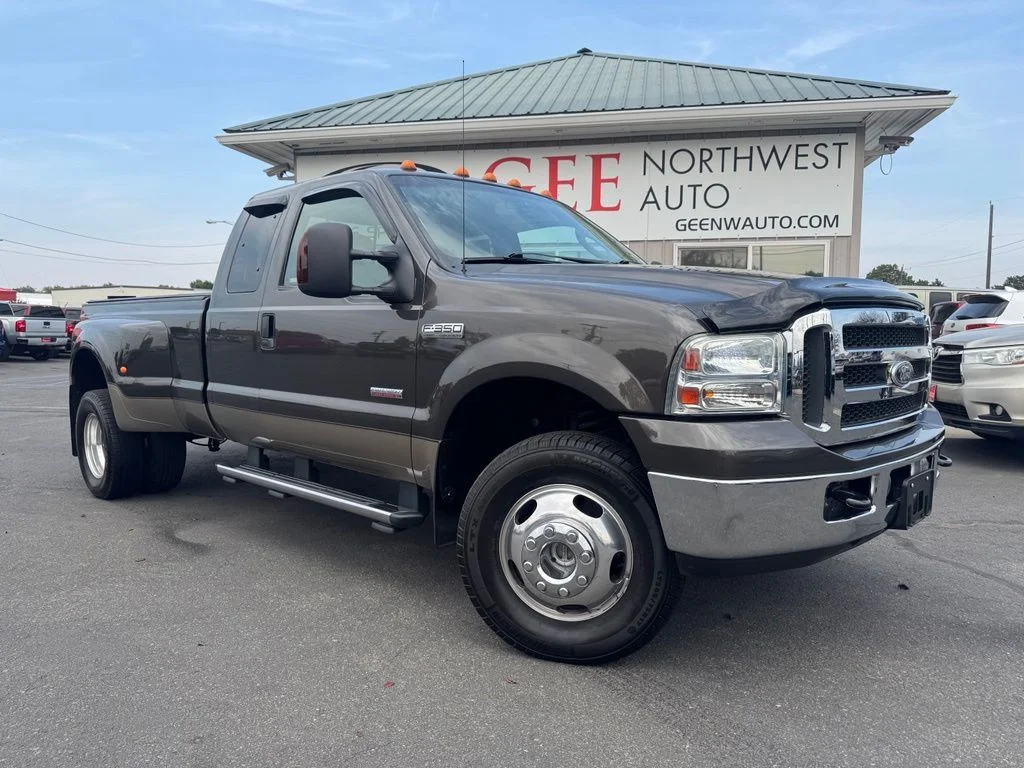 Used 2007 Gray Ford  image 1
