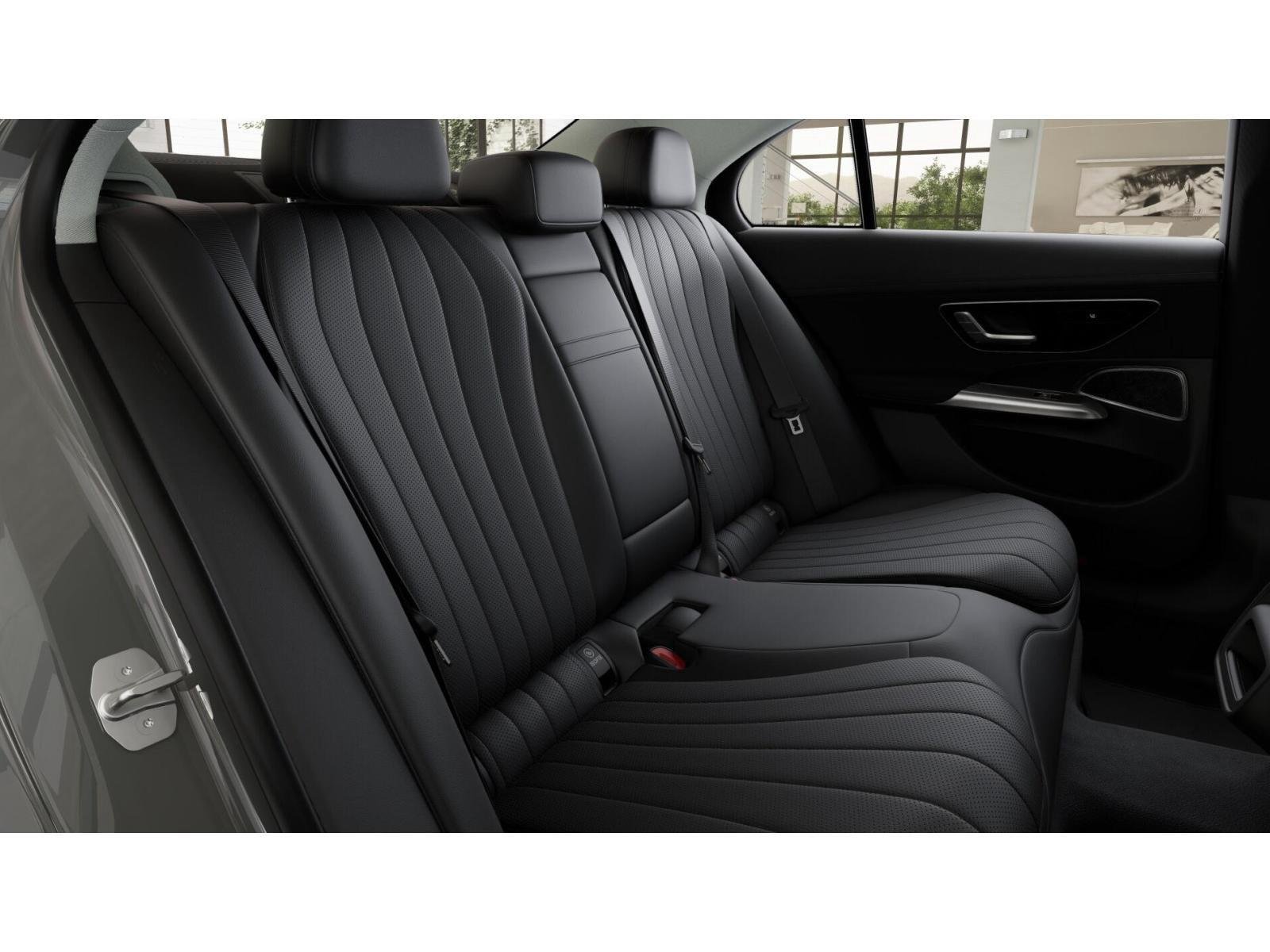 New 2027 MANUFAKTUR Alpine Grey Mercedes-Benz E 450 image 5