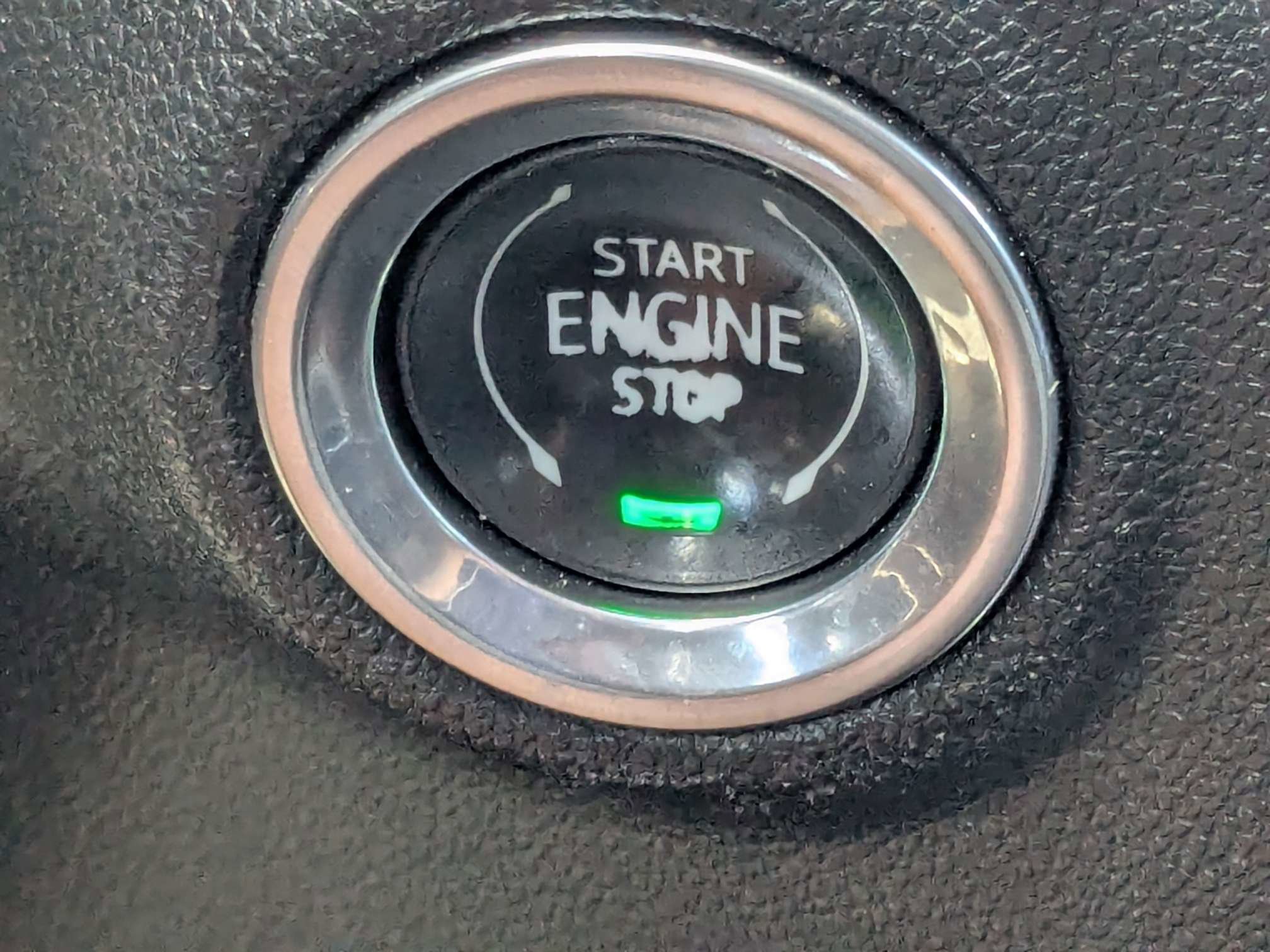 Used 2019 Smokey Quartz Metallic GMC SLT image 43