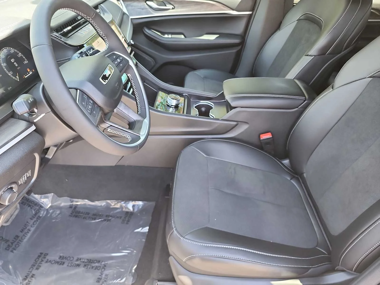 New 2026 Baltic Gray Metallic Clearcoat Jeep Laredo Altitude image 15