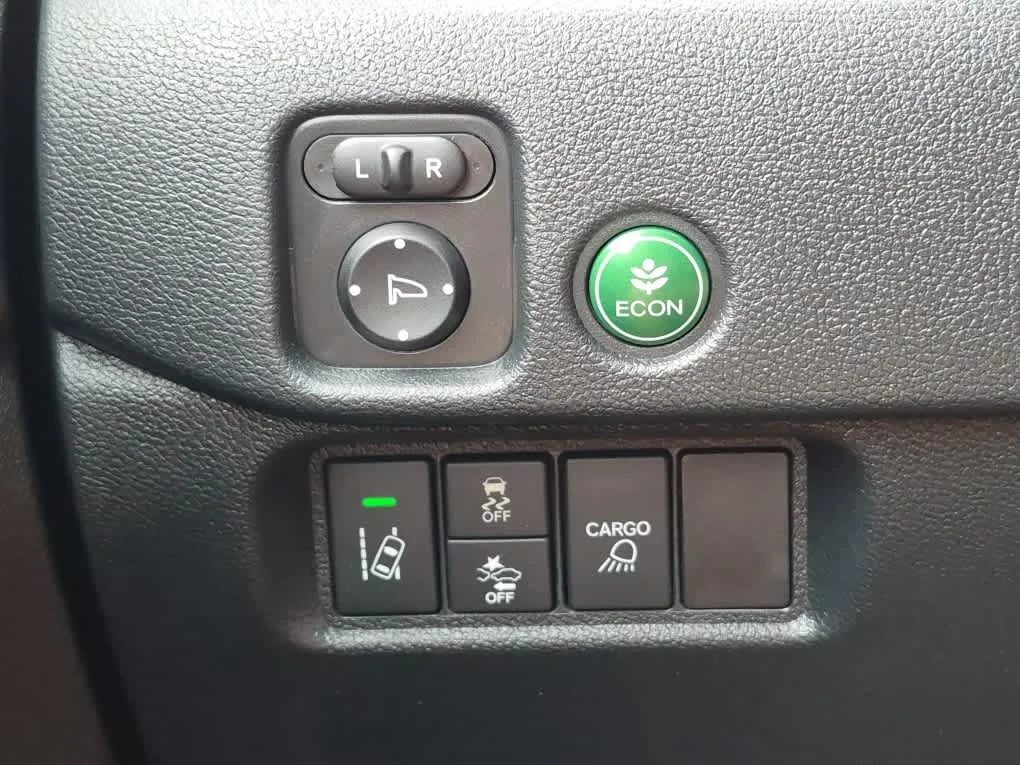 Used 2023 Modern Steel Metallic Honda RTL image 21