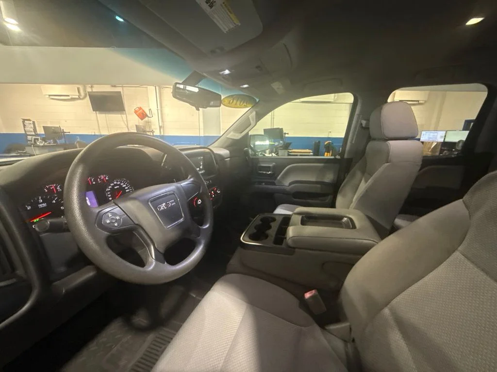 Used 2016 Summit White GMC Base image 27