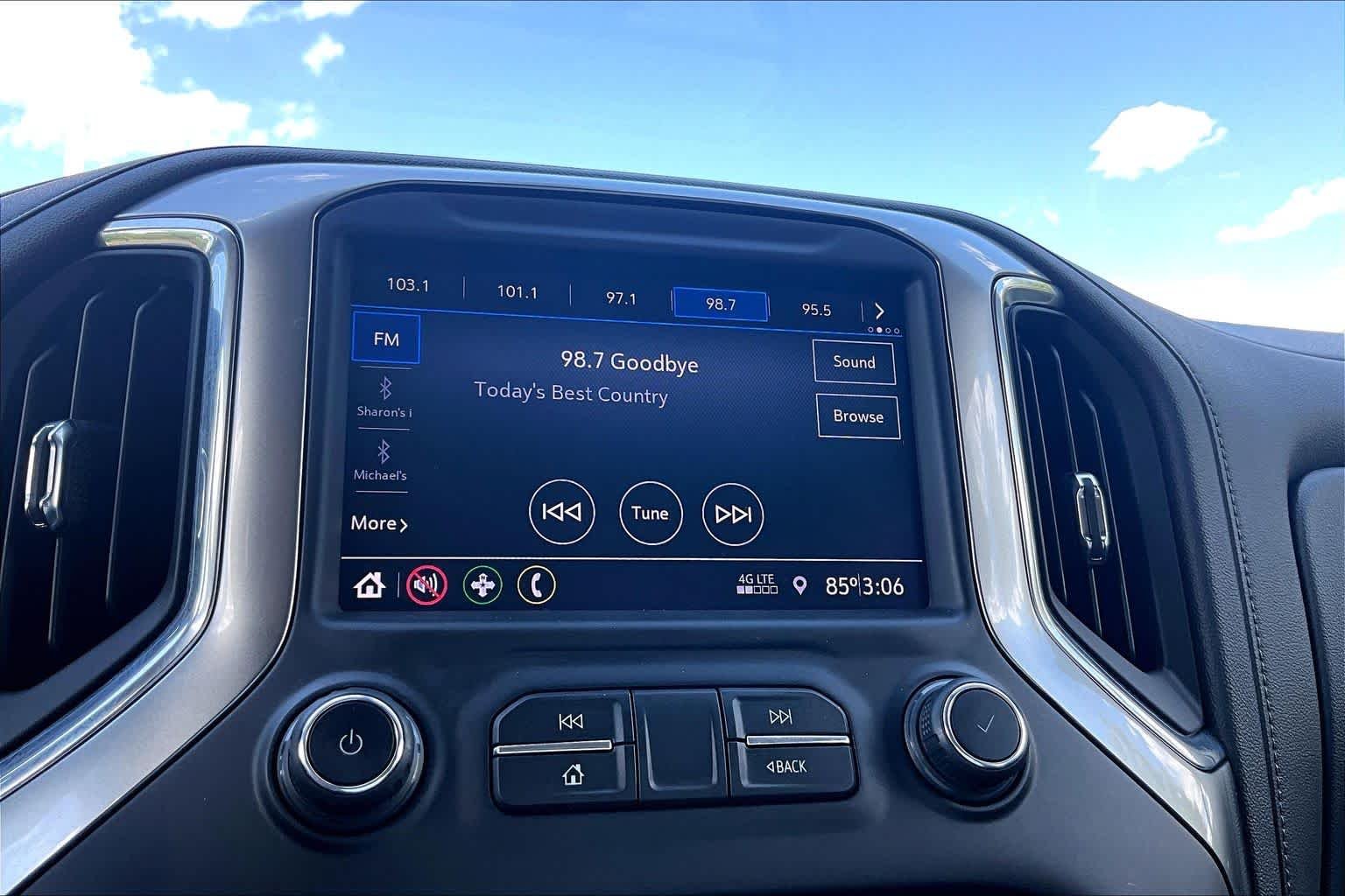 Used 2020 Black Chevrolet RST image 33