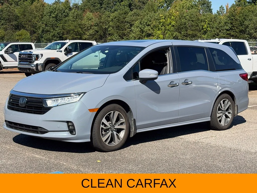 Used 2024  Honda Touring image 3