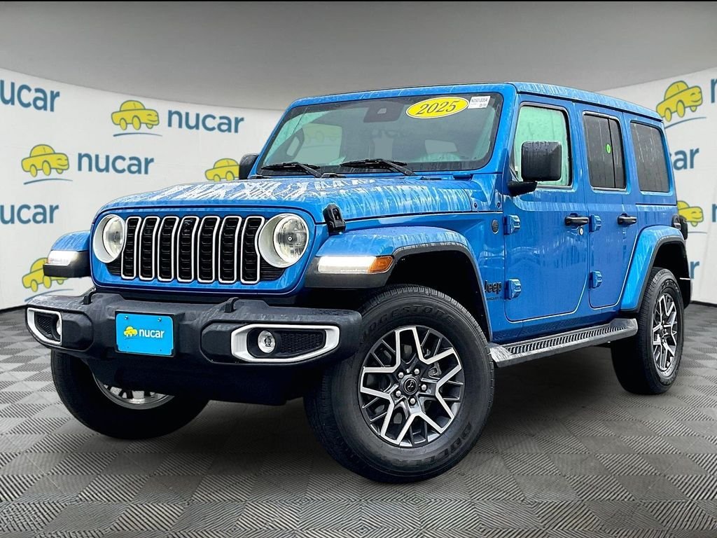 Used 2025 Hydro Blue Pearl Coat Jeep Sahara image 3