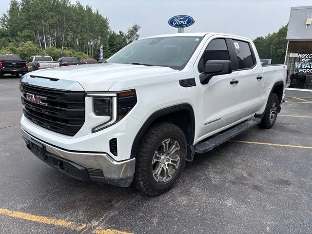Used 2023 Summit White GMC Pro image 7