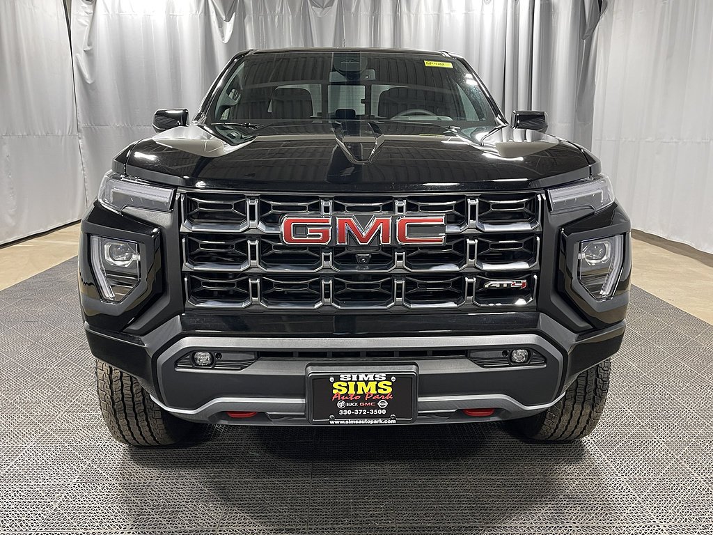 2026 GMC Canyon AT4 - Photo 2