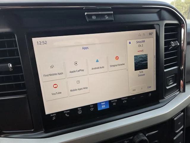 New 2026 Oxford White Ford F-250® XLT image 30