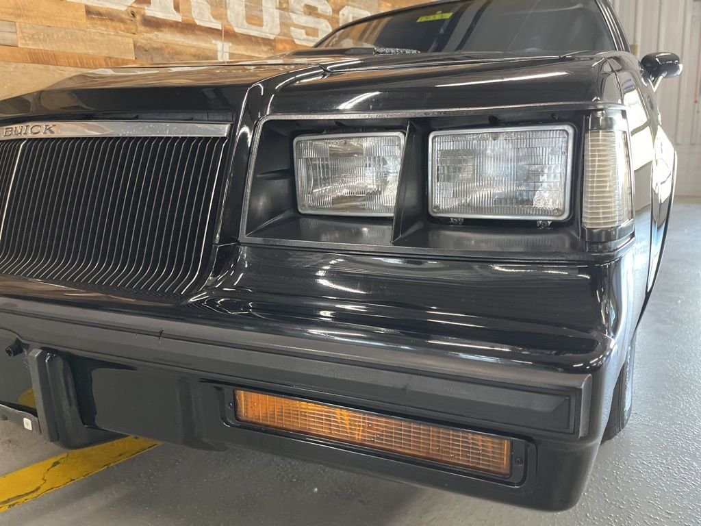 Used 1986 Black Buick Grand National image 11
