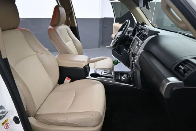 Used 2016 White Toyota SR5 Premium image 14